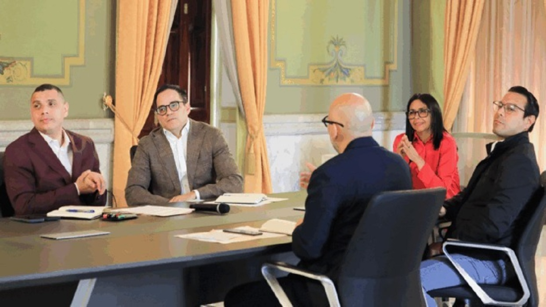 Gobierno implementa plan para aumentar la producción de oro