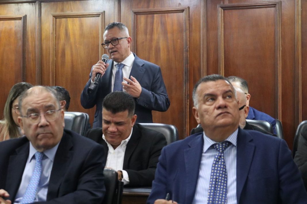 Diputado Rubén Limas propone revisar programas académicos de salud