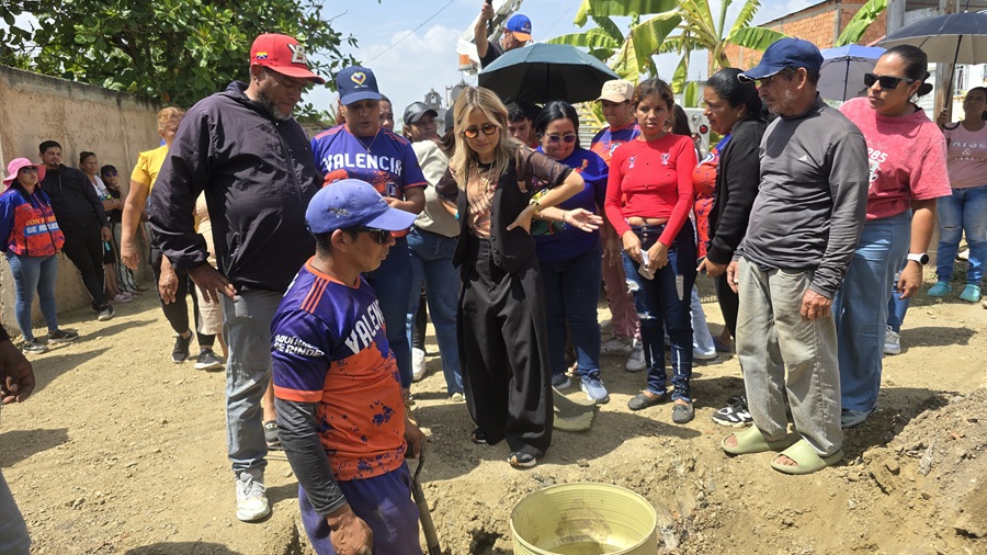Beneficiadas más de 423 familias con instalación de red de aguas servidas en Flor Amarillo
