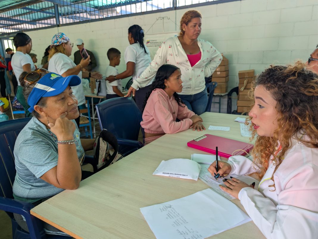 Más de mil beneficiados en jornada de salud en El Cambur