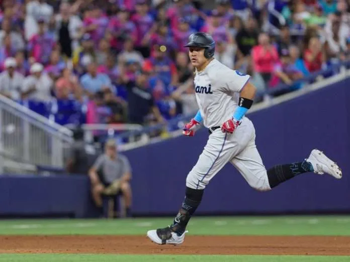 Avisaíl García anuncia retiro tras 13 temporadas en MLB