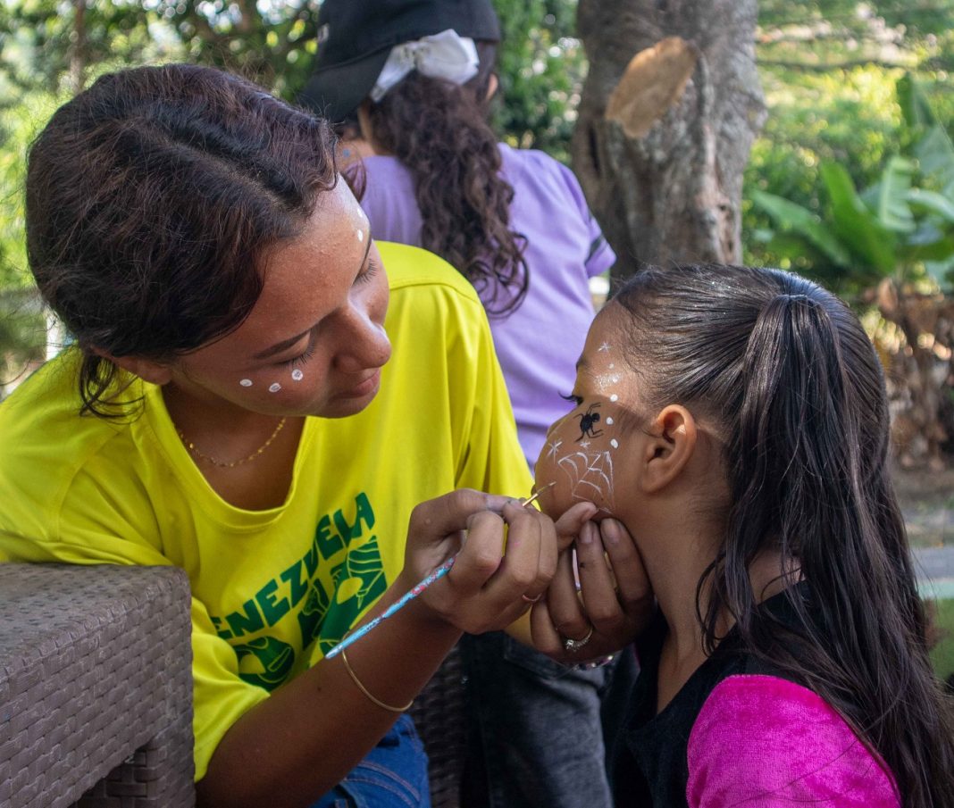 Más de 2 mil 500 personas celebraron los Carnavales “Viva Venezuela 2026” en Guacara