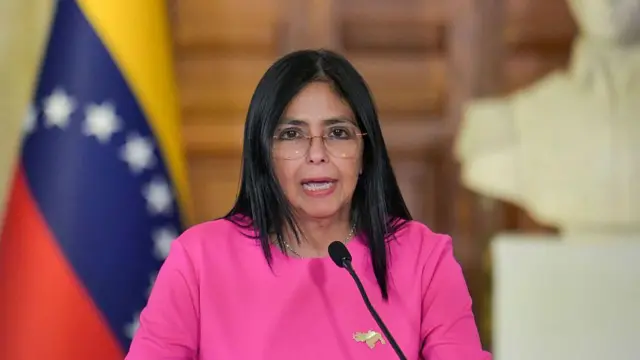 Delcy Rodríguez llama «socio y amigo» a Trump y le pide cesar el bloqueo contra Venezuela