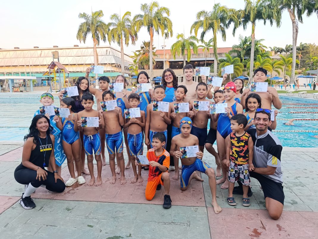 Hermandad Gallega de Valencia celebró «Un millón de metros por Rafael Vidal»