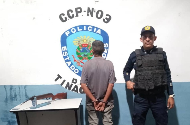 Preso por sembrar pánico a transeúntes con un rifle en Tinaquillo