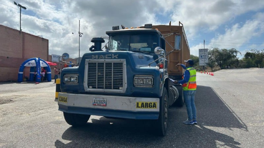 INTT anuncia restricción de transporte de carga durante Carnaval 2026