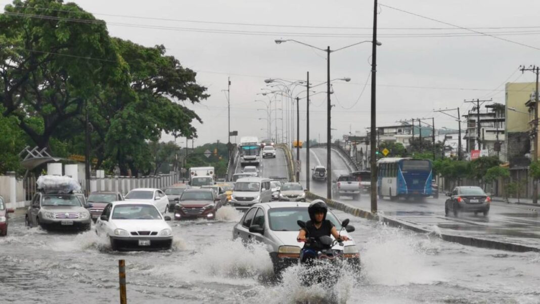 Cuatro fallecidos y más de 40.000 afectados deja lluvias en Ecuador Lluvias afectados