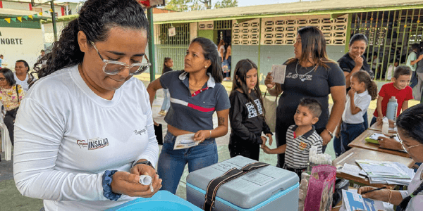 Realizaron jornada de vacunación en la U.E. Antonio José de Sucre Norte de Valencia