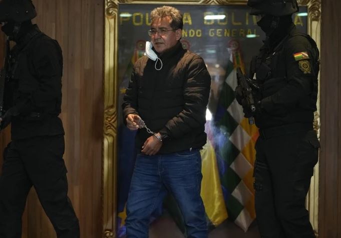 Justicia de EE.UU. condena a 25 años de prisión a exjefe antidrogas de Bolivia por tráfico de cocaína Justicia de EE.UU. condena a 25 años de prisión a exjefe antidrogas de Bolivia por tráfico de cocaína