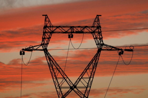 Evalúan reactivación del suministro eléctrico desde Venezuela hacia Colombia vía Corpoelec