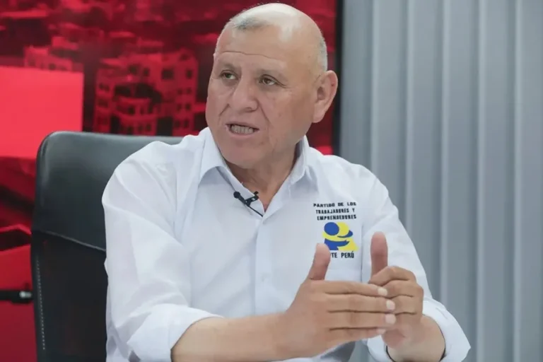 Fallece candidato presidencial de Perú en accidente de tránsito