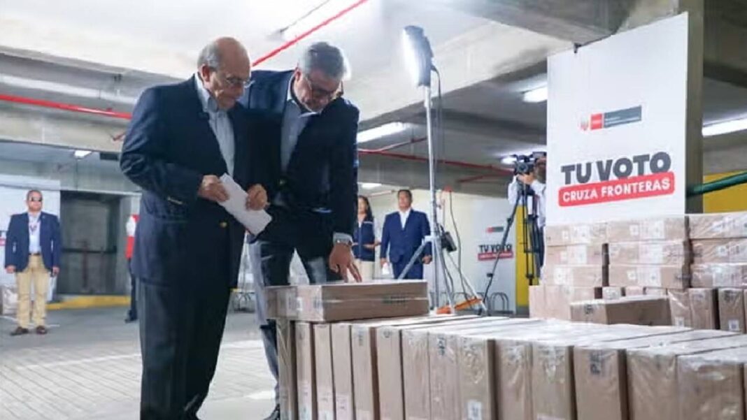 Perú inicia el traslado del material electoral para los comicios del próximo 12 de abril Perú inicia el traslado del material electoral para los comicios del próximo 12 de abril