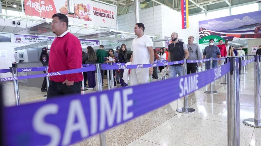 Llega al país un avión proveniente de Estados Unidos Estados Unidos Vuelo
