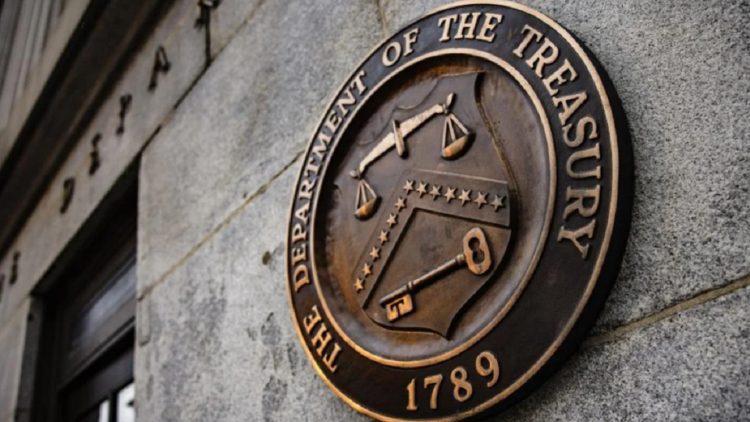 Trump suaviza sanciones para que energéticas de EEUU negocien con Pdvsa