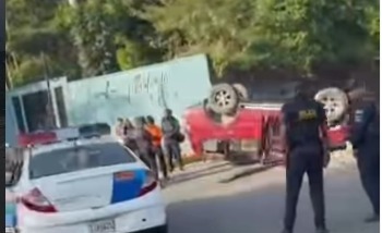 Una persona lesionada tras sufrir accidente vial en Valencia