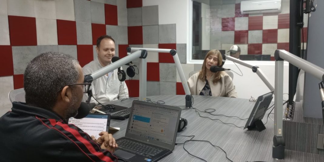 La fuerza de las mujeres: Construyendo un futuro de liderazgo y sororidad La fuerza de las mujeres: Construyendo un futuro de liderazgo y sororidad