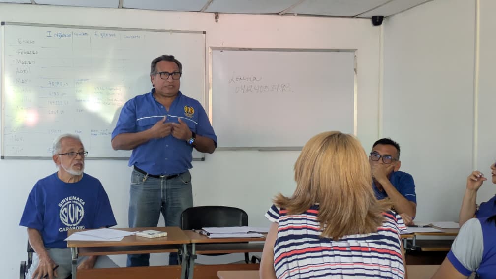 Docentes en Carabobo exigen aumento salarial y cese de suspensiones laborales Docentes en Carabobo exigen aumento salarial y cese de suspensiones laborales
