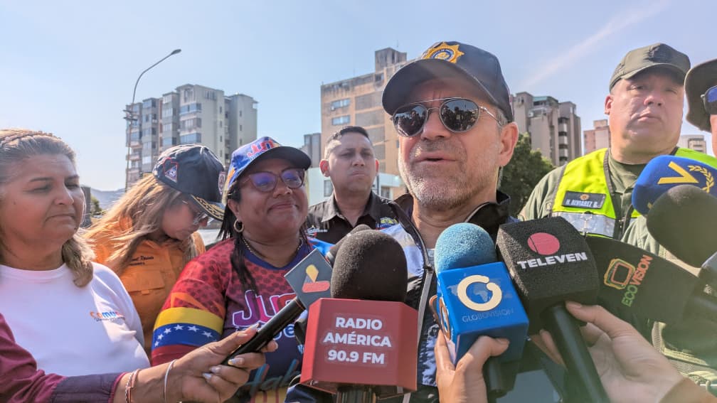 Desplegados 17 mil 900 funcionarios durante el asueto de Semana Santa 2026