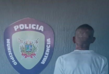 Funcionarios detienen a presunto microtraficante de droga en Valencia Funcionarios detienen a presunto microtraficante de droga en Valencia