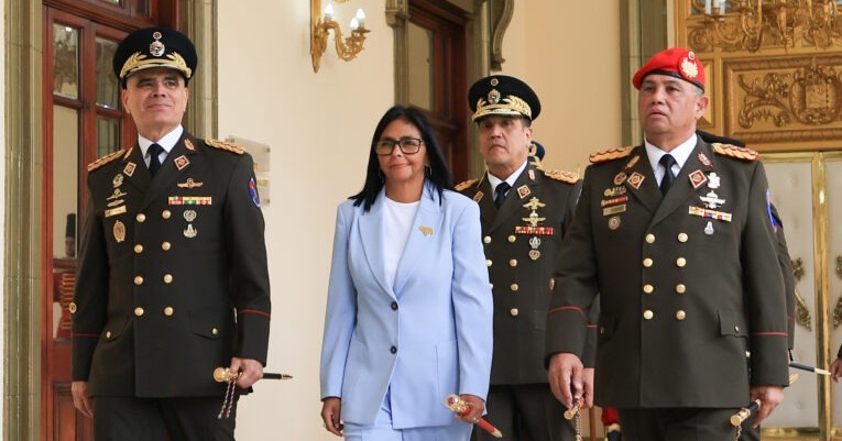 Delcy Rodríguez destituyó al máximo jefe operativo de la FANB Delcy Rodríguez destituyó al máximo jefe operativo de la FANB