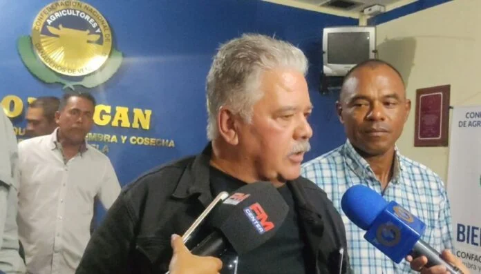 Productores piden frenar el contrabando de frutas y hortalizas Productores piden frenar el contrabando de frutas y hortalizas