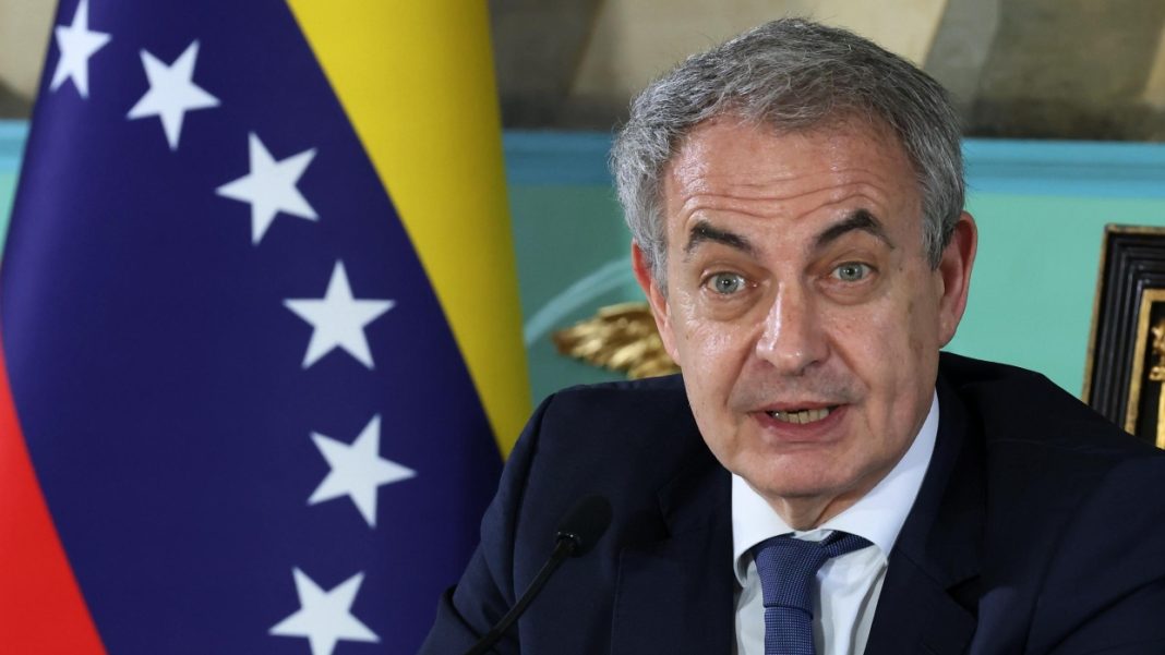 Zapatero defiende la labor de Delcy Rodríguez en la liberación de presos Zapatero defiende la labor de Delcy Rodríguez en la liberación de presos