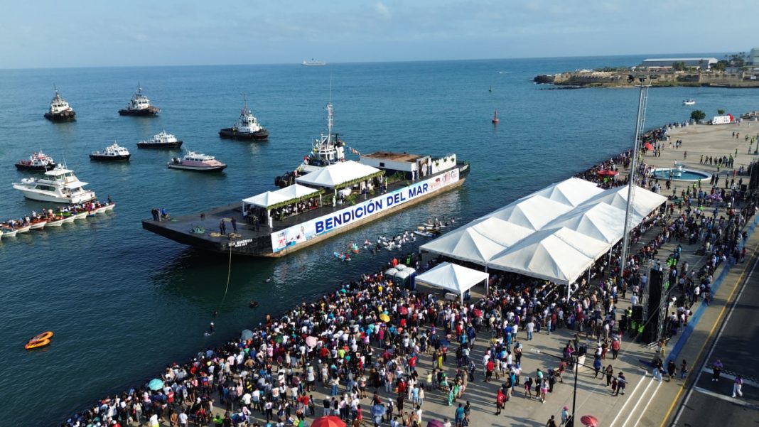 Fe y tradición se unieron en la 164° Bendición del Mar en Puerto Cabello Fe y tradición se unieron en la 164° Bendición del Mar en Puerto Cabello