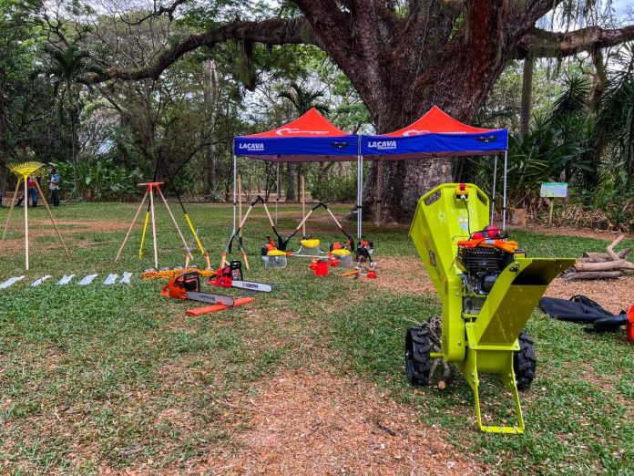 Entregaron herramientas para fortalecer mantenimiento del Jardín Botánico de Naguanagua