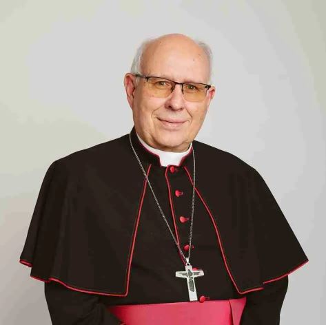 Monseñor Biord invita a rezar por Venezuela y por los que sufren en el recorrido por los siete templos