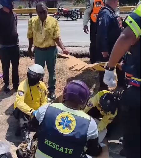 Dos heridos tras accidente vial en la autopista Valencia – Puerto Cabello Dos heridos tras accidente vial en la autopista Valencia - Puerto Cabello