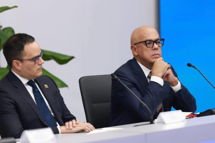 Jorge Rodríguez anunció la reforma inmediata de leyes del sector inmobiliario Jorge Rodríguez anunció la reforma inmediata de leyes del sector inmobiliario