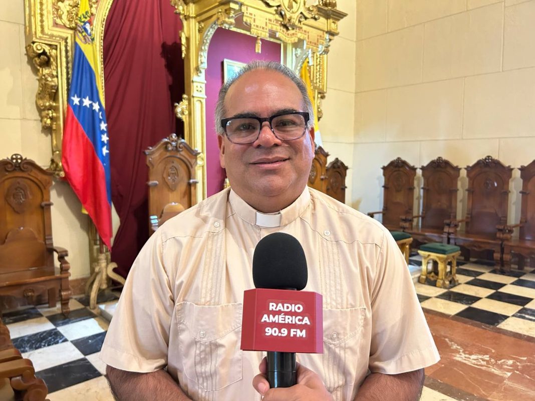 Catedral de Valencia invita al Triduo Pascual Catedral de Valencia invita al Triduo Pascual