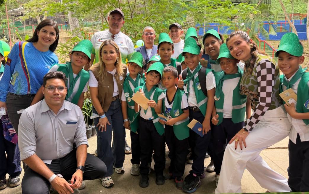 Más de 100 jóvenes participaron en jornada ecológica en Zoo Aquarium de Valencia