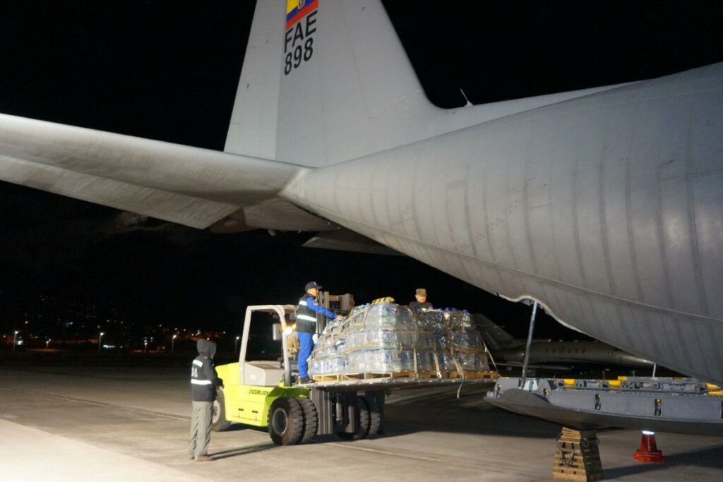 Ecuador envió 14 toneladas de ayuda humanitaria para afectados por terremotos en Venezuela
