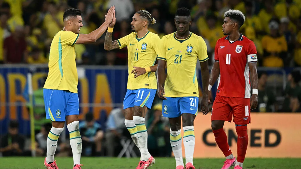 Brasil lució su juego y aplastó a Panamá