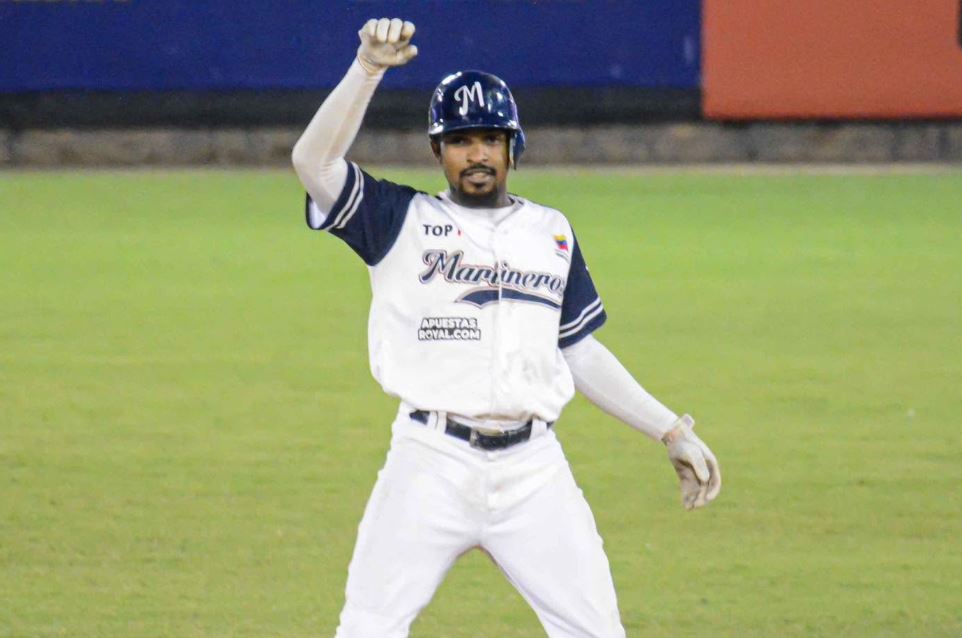 Johan López fue pilar en el triunfo de Marineros ante Samanes