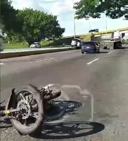Accidente dejó tres heridos en la Autopista Tocuyito-Valencia