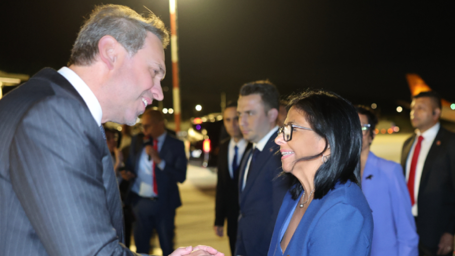 Delcy Rodríguez llega a Turquía para consolidar lazos diplomáticos y comerciales