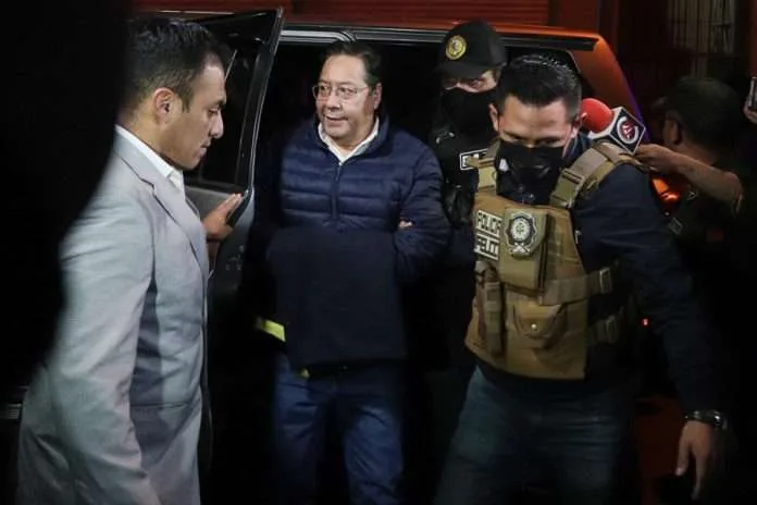 Amplían por cinco meses la detención preventiva del expresidente boliviano Luis Arce