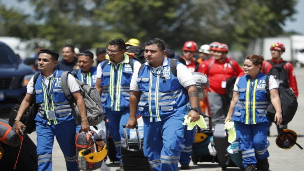 Dieciséis países ya han enviado equipos de rescate para asistir en Venezuela