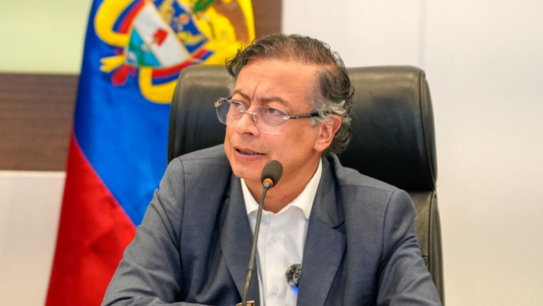 Solicitan la suspensión provisional de Petro como presidente hasta después de elecciones