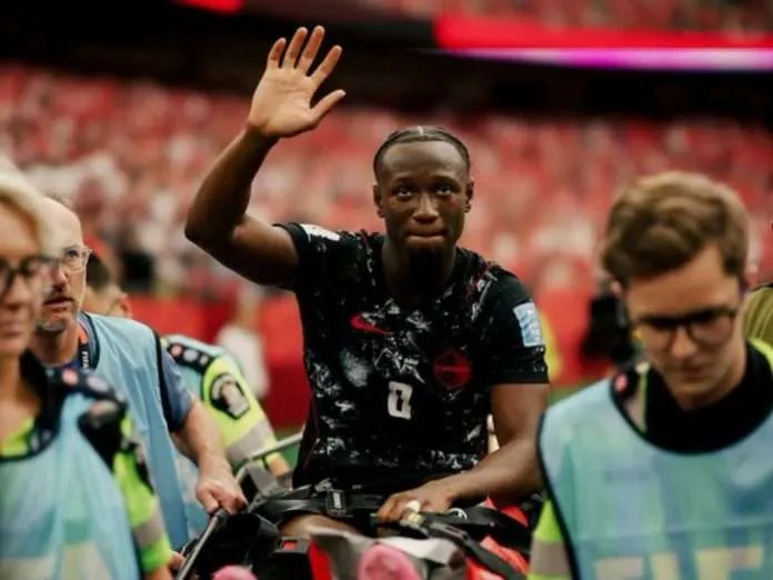 Ismaël Koné fue sometido a cirugía tras una grave lesión en el Mundial