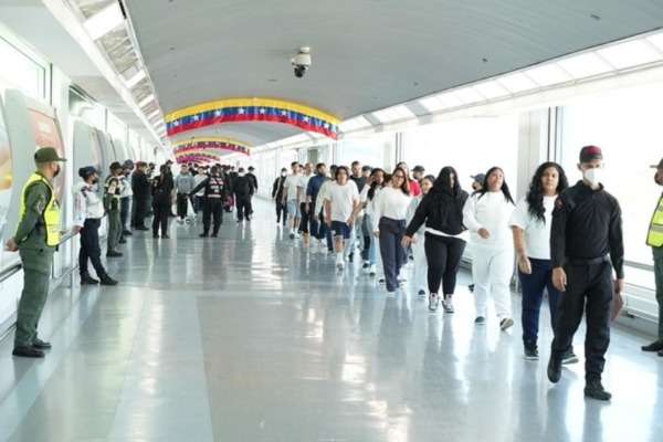 OIM y Fedecámaras acordaron trabajar en planes para la reinserción laboral de migrantes retornados