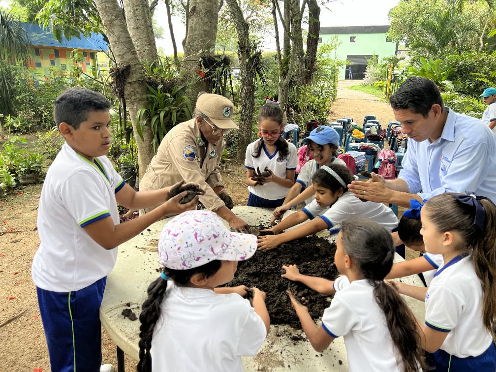 Realizarán reforestación con bombas de semilla en San Diego