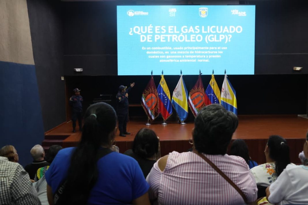 Bomberos de San Diego reforzaron cultura preventiva en el manejo del gas doméstico