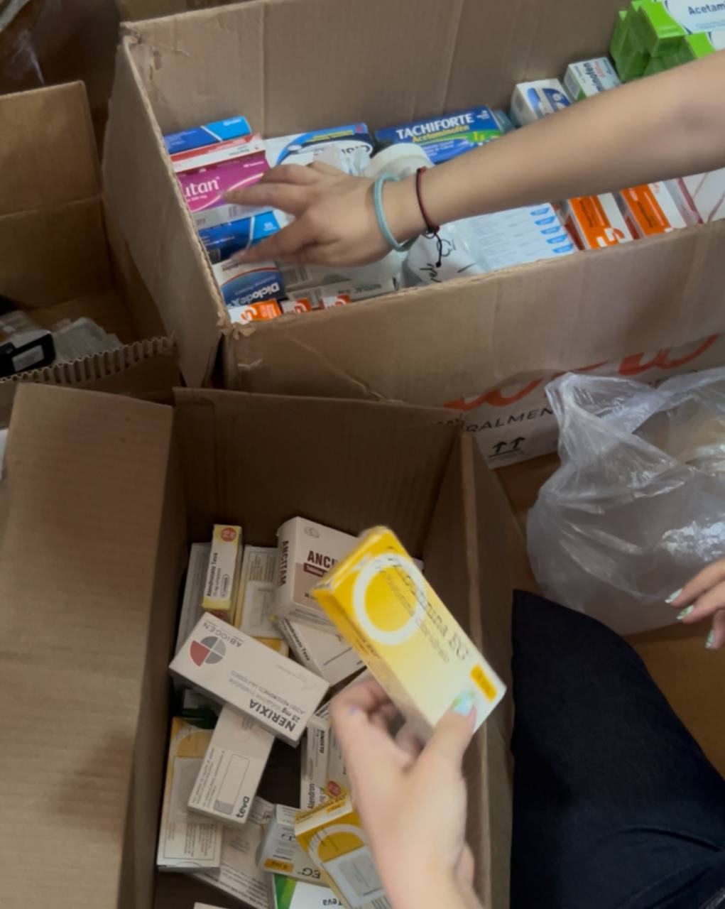 Instan a donar medicamentos vigentes y suministros médicos para atender víctimas de los terremotos