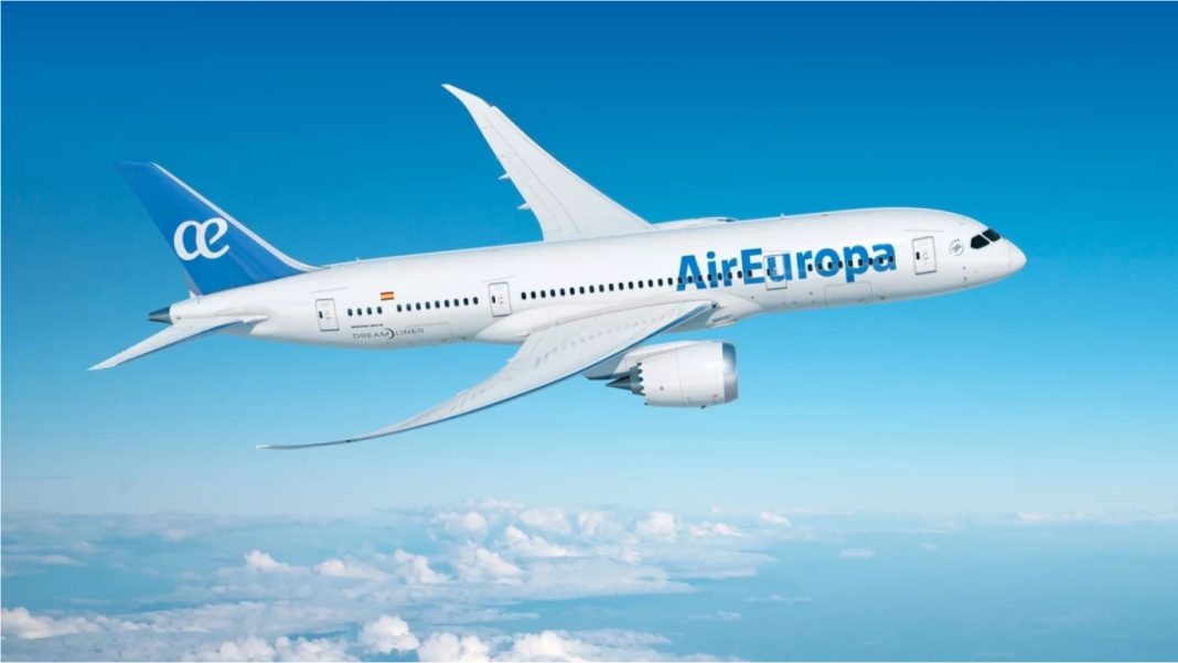 Air Europa reprogramó sus vuelos a Valencia tras el cierre del aeropuerto de Maiquetía