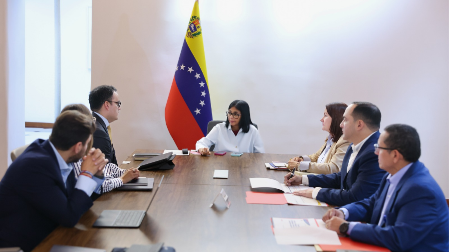 Rodríguez se reunió con el Gabinete Económico para afianzar el aparato productivo