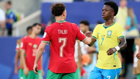 Brasil deja dudas en su debut y reparte puntos con Marruecos