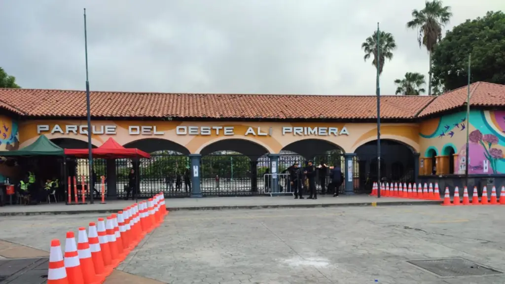 Detienen dos personas tras alarma de abuso contra menor en albergue de Parque del Este